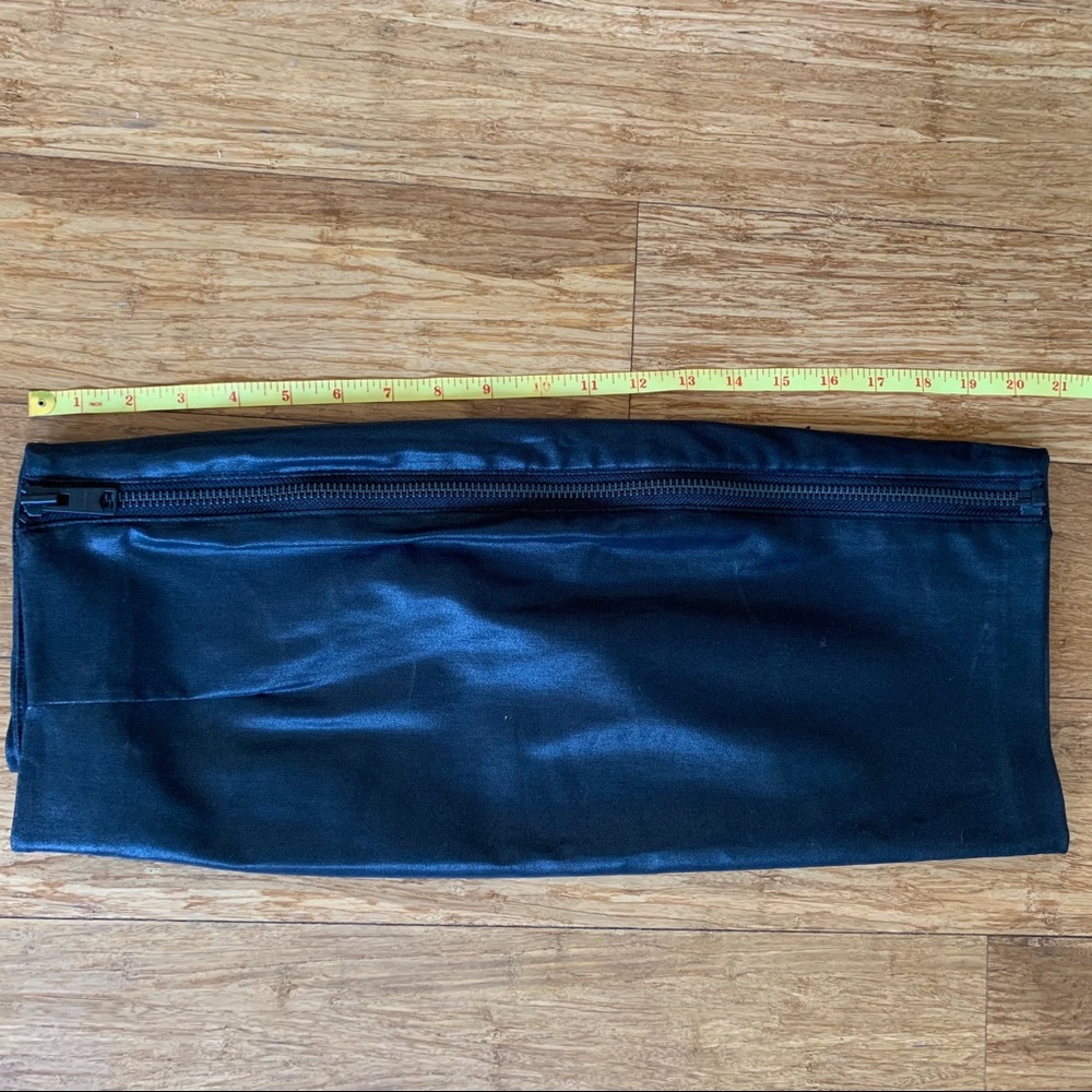 Vegan Leather Skirt š„ - Picture 3 of 5